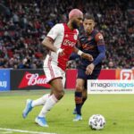 L-R Ryan Babel of Ajax, Jurien Gaari of RKC Waalwijk during the Dutch Eredivisie match between Ajax Amsterdam and RKC Waalwijk at the Johan Cruijff Arena on February 16, 2020 in Amsterdam, The Netherlands Dutch Eredivisie 2019/2020 xVIxANPxSportx/xMauricexvanxSteenxIVx 406612236